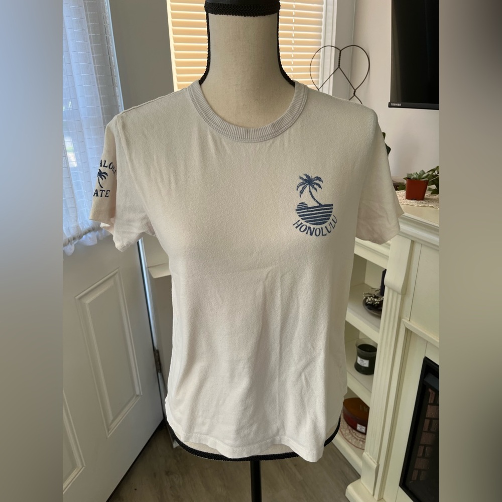 WOMEN’S AMERICAN EAGLE WHITE HONOLULU TEE SHIRT